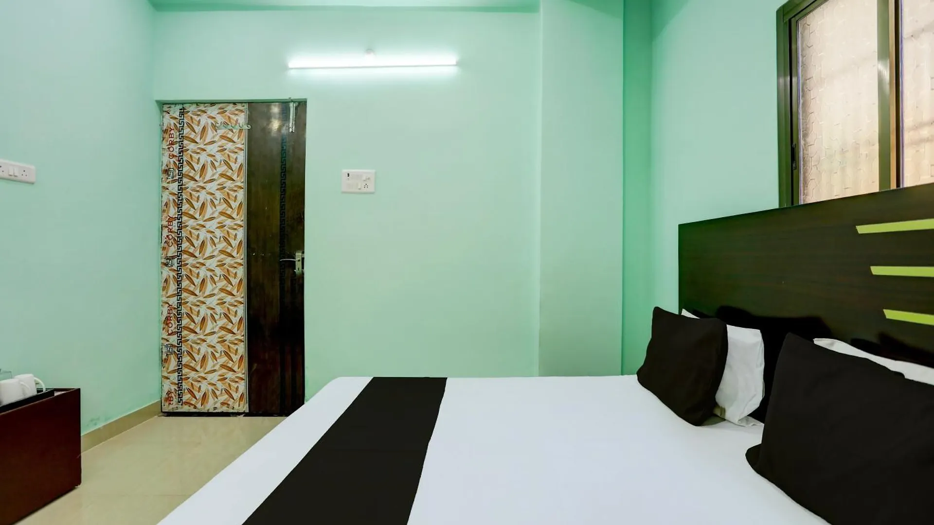 Hotel O Flagship Kamla P Guest House Varanasi
