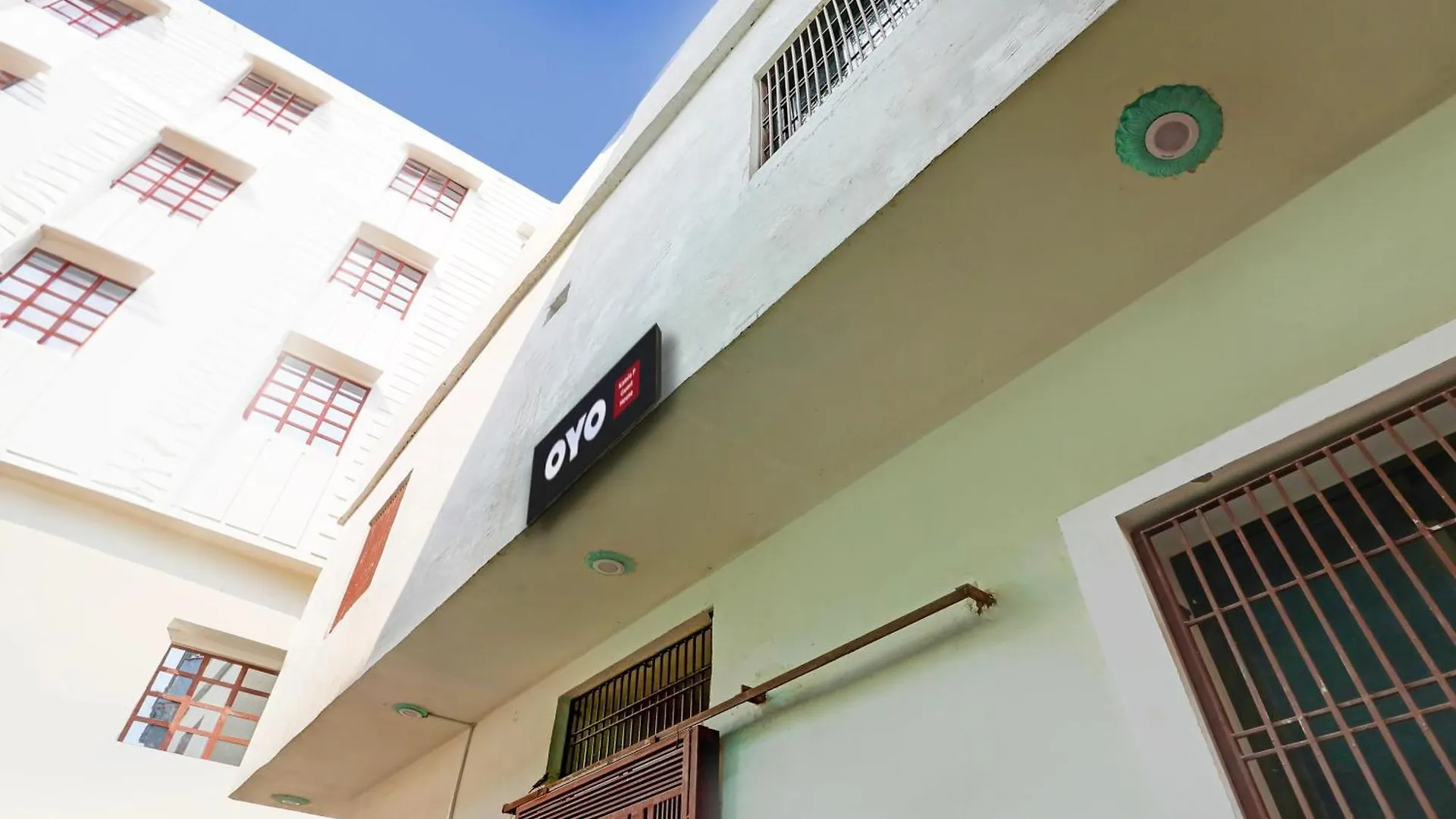 Hotel O Flagship Kamla P Guest House Varanasi