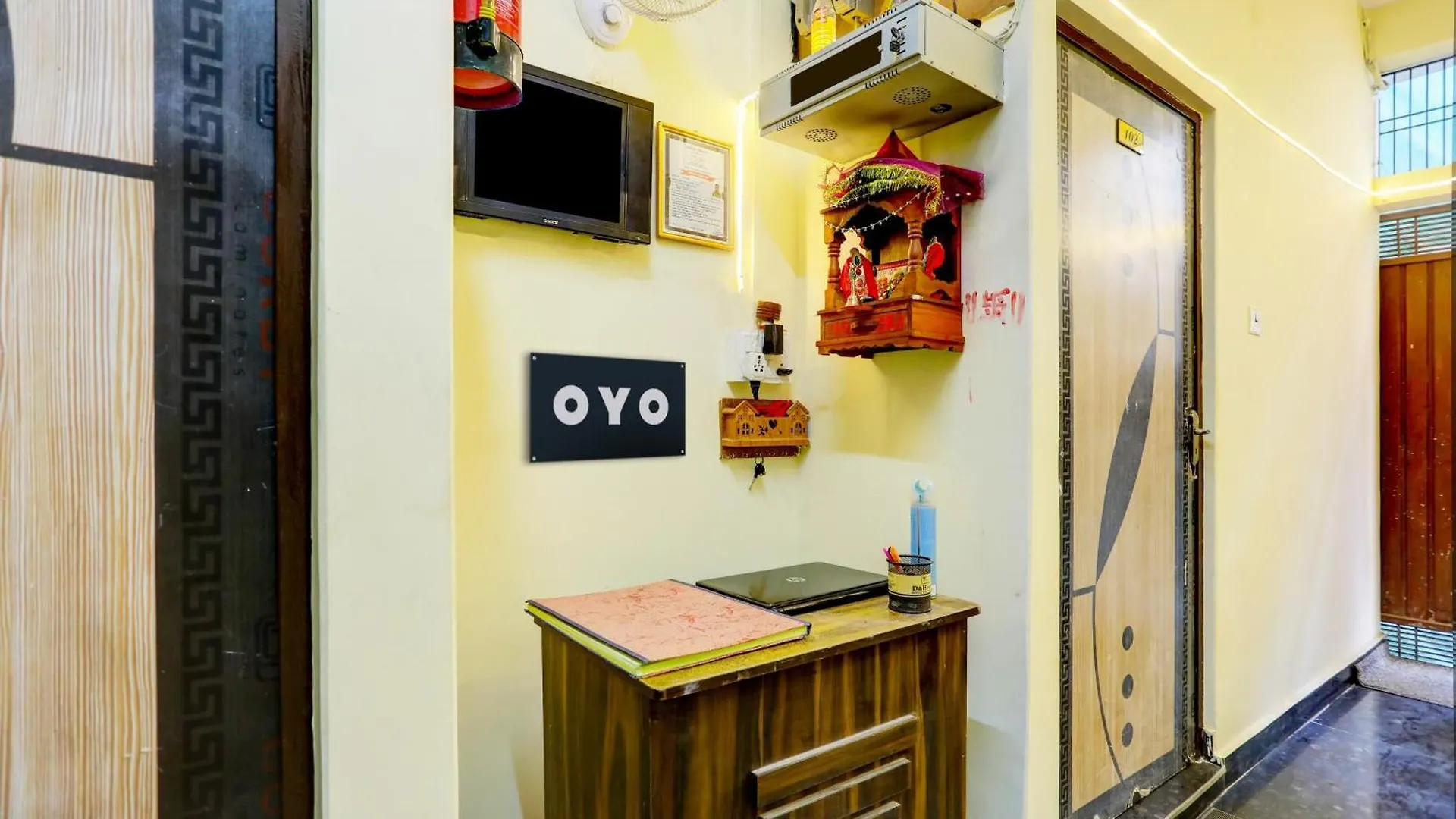 Hotel O Flagship Kamla P Guest House Varanasi