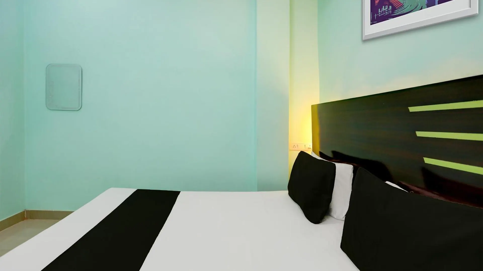 Hotel O Flagship Kamla P Guest House Varanasi
